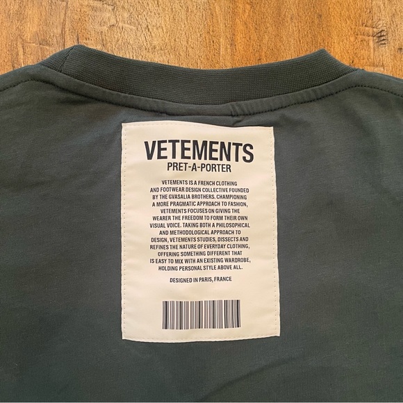 Vetements Oversized Logo Tee - Picture 3 of 5